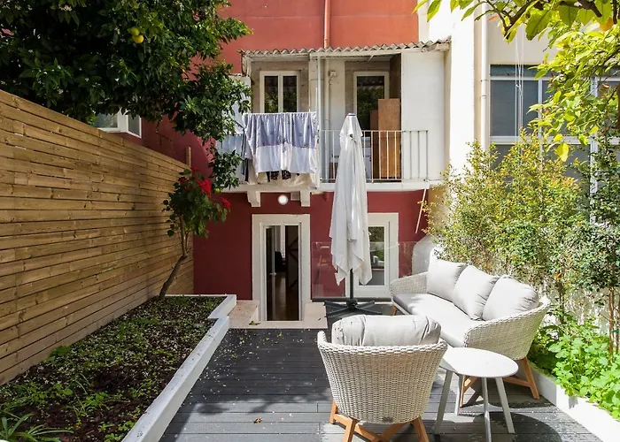 Charming Terrace - Liberdade Apartment *